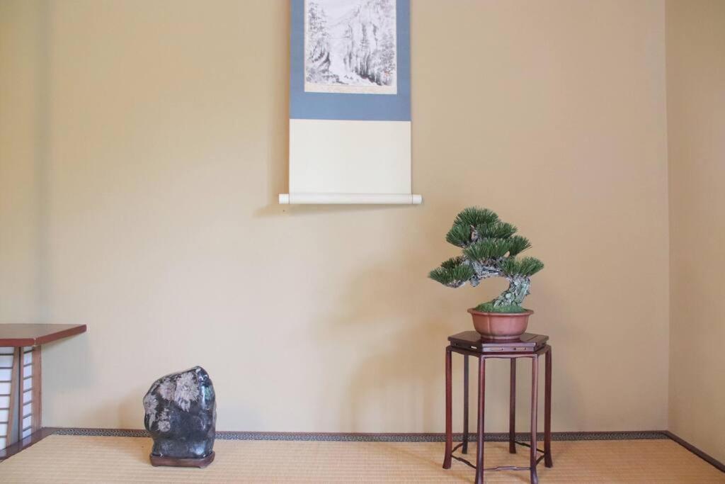 Yamaguchi House Villa,Historic Japanese Room With Onsen Хаконе Екстериор снимка