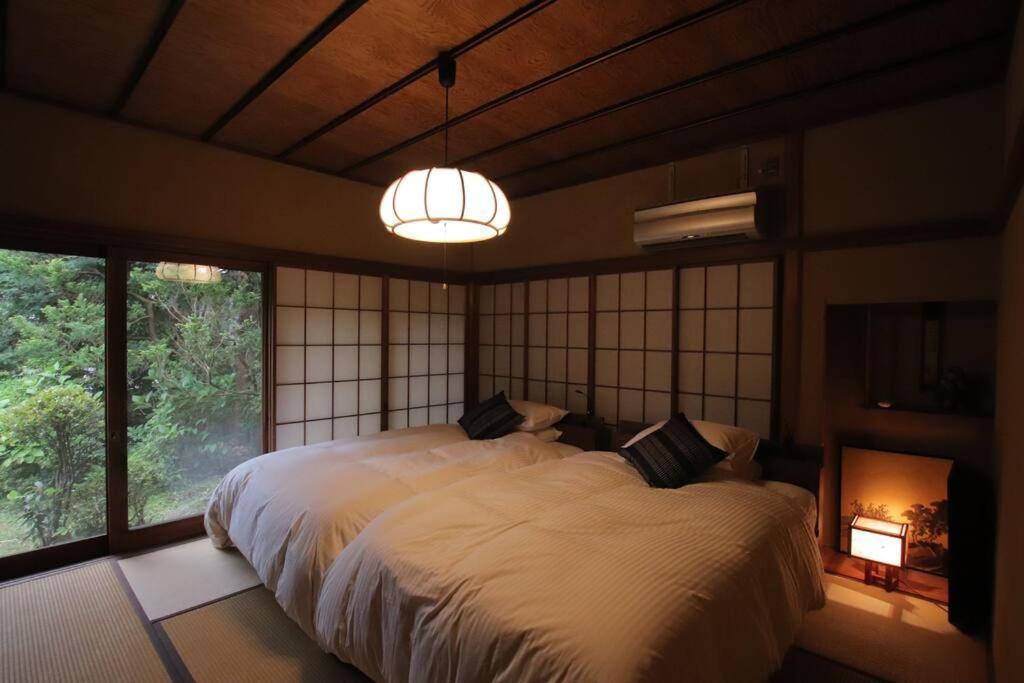 Yamaguchi House Villa,Historic Japanese Room With Onsen Хаконе Екстериор снимка